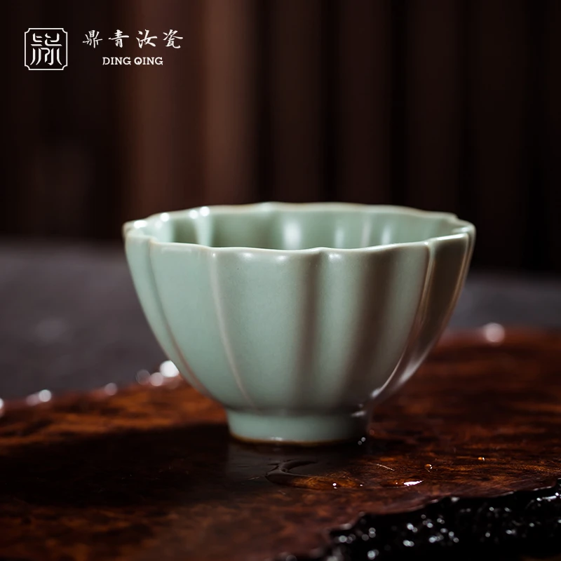 问鼎鼎青汝瓷撷芳杯