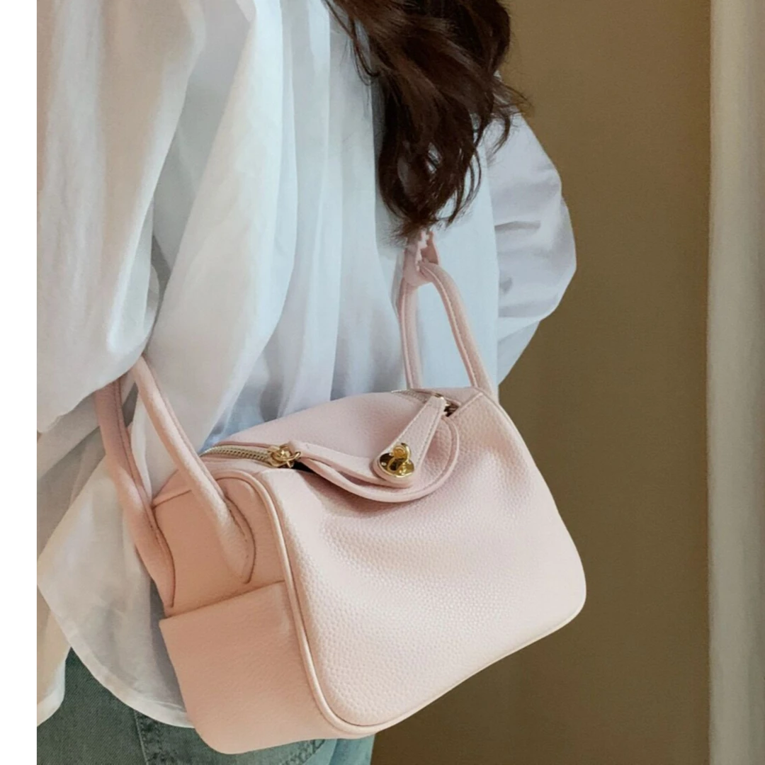 高级感大容量通勤手提单肩斜挎包包小众链条女2024新款医生包爆款