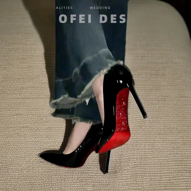 红底浅口高跟鞋女满钻2024尖头绝美黑色气质床上单鞋