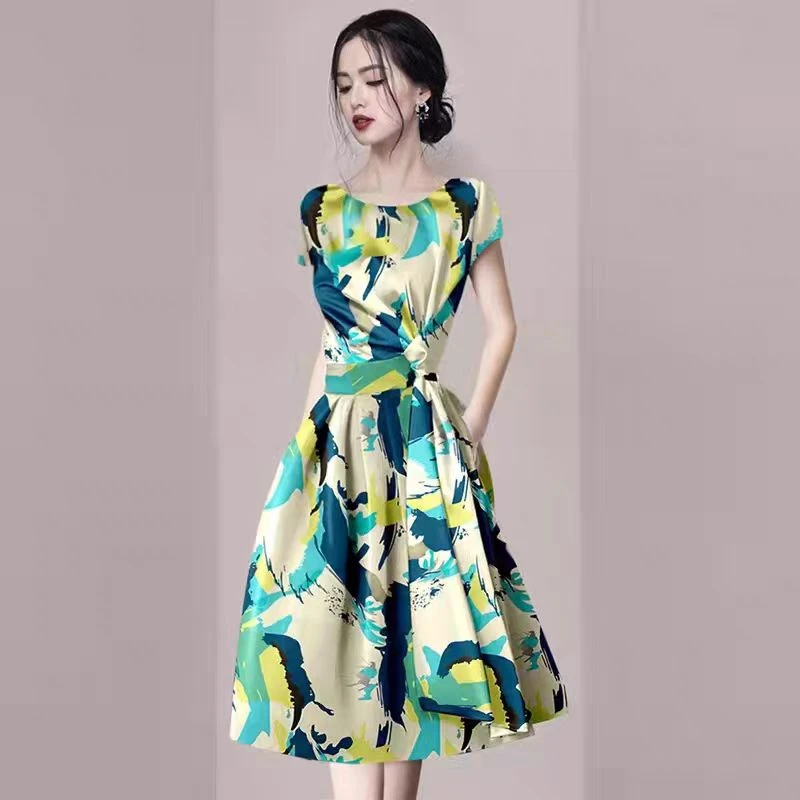 遮肚显瘦短袖印花连衣裙2024年夏季新款欧美中长款收腰A字裙
