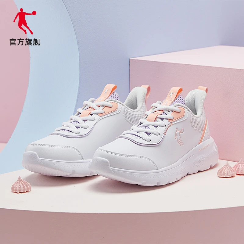 【中国乔丹】女鞋皮面防水轻便跑鞋软底减震透气运动鞋舒适跑步