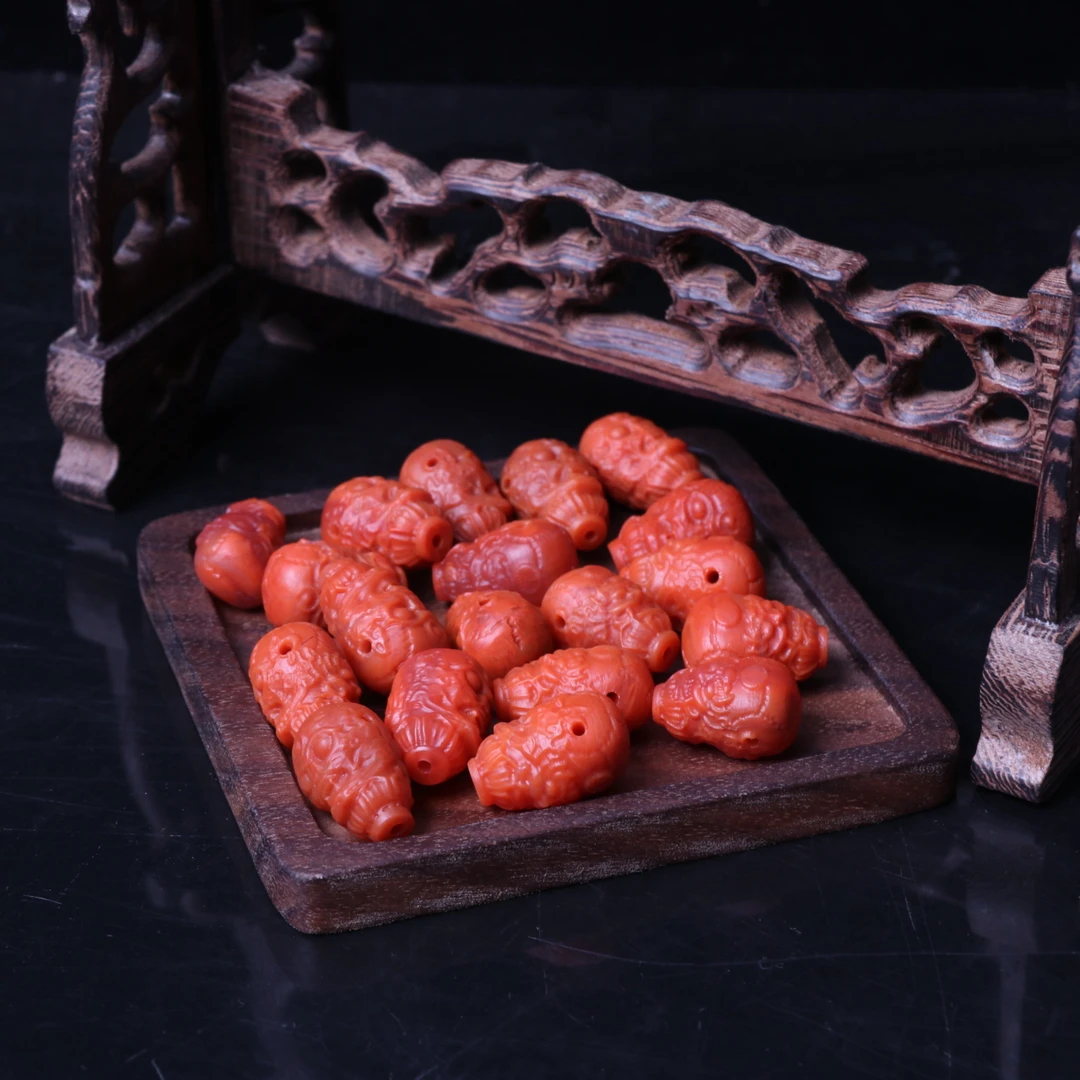 南红玛瑙雕刻13-14mm左右啊呆三通配饰一个v377（多样性发其一）