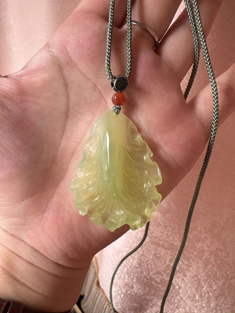 吊坠纯天然岫玉吊坠挂件时尚多样性发货任选其一以实物为准