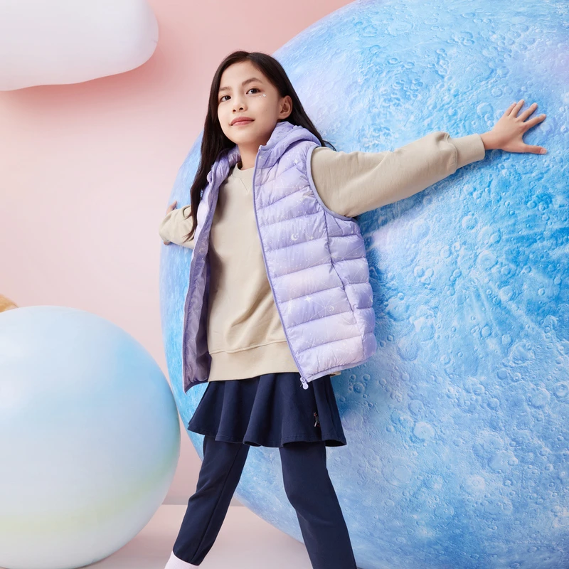 波司登儿童休闲轻薄连帽背心轻暖感马甲白鸭绒马甲 T20131020
