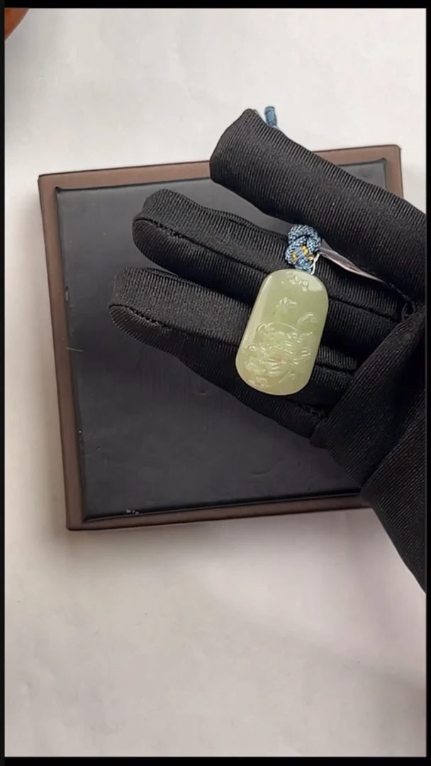 【闪购商品】和田玉吊坠(不含链)未镶嵌75