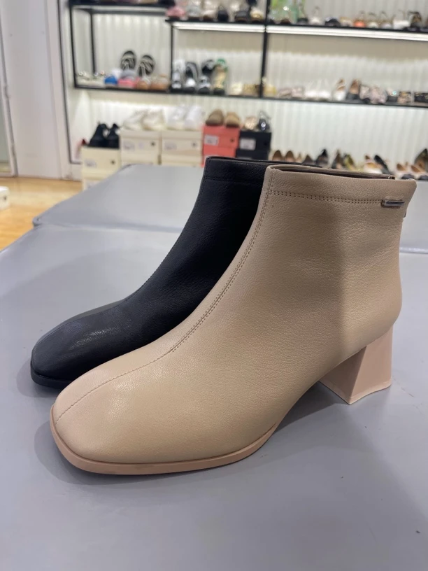 663162551f漫步佳人粗跟单靴