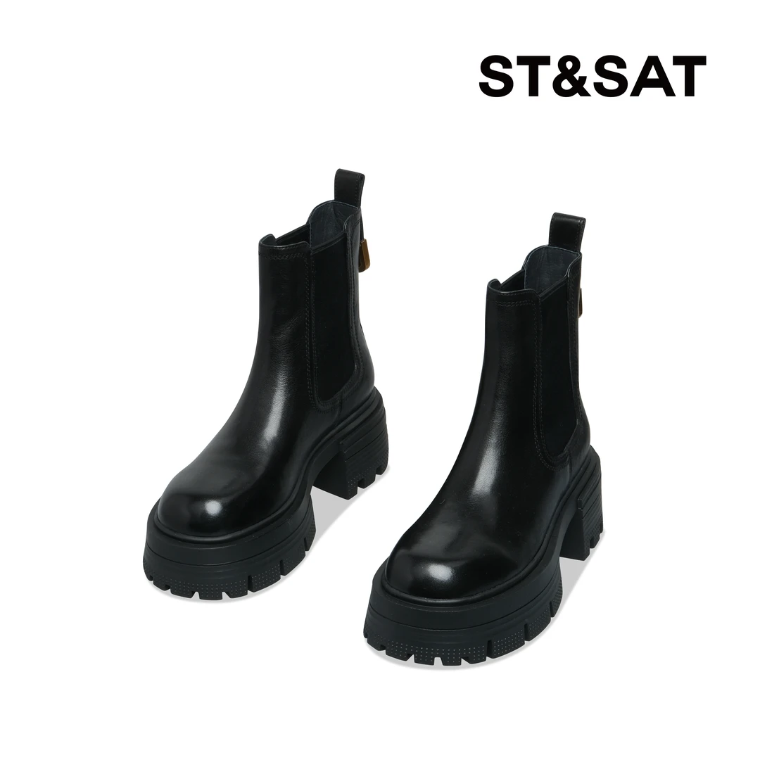 星期六英伦风美拉德时髦黑色百搭靴秋冬新款厚底气质女士短靴6Q71