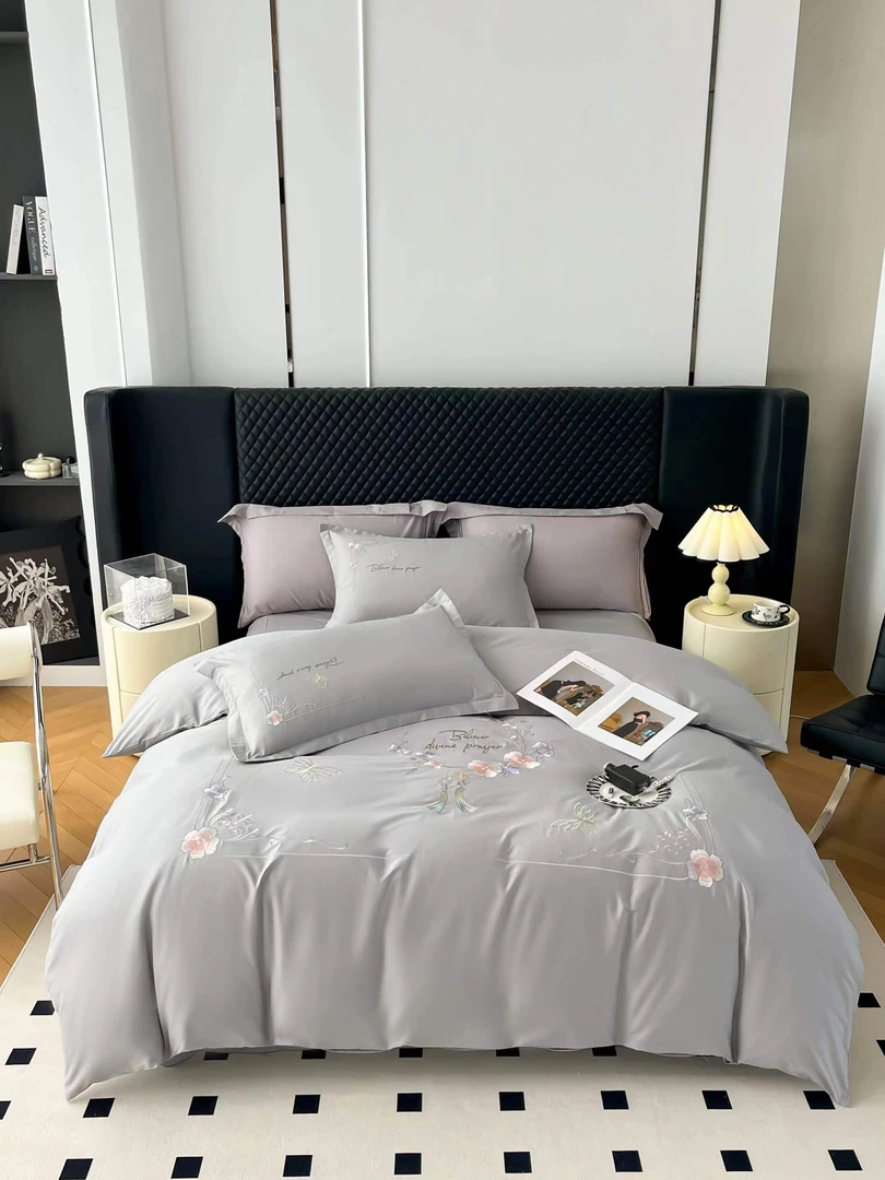 200   床上全棉中式灰四件套