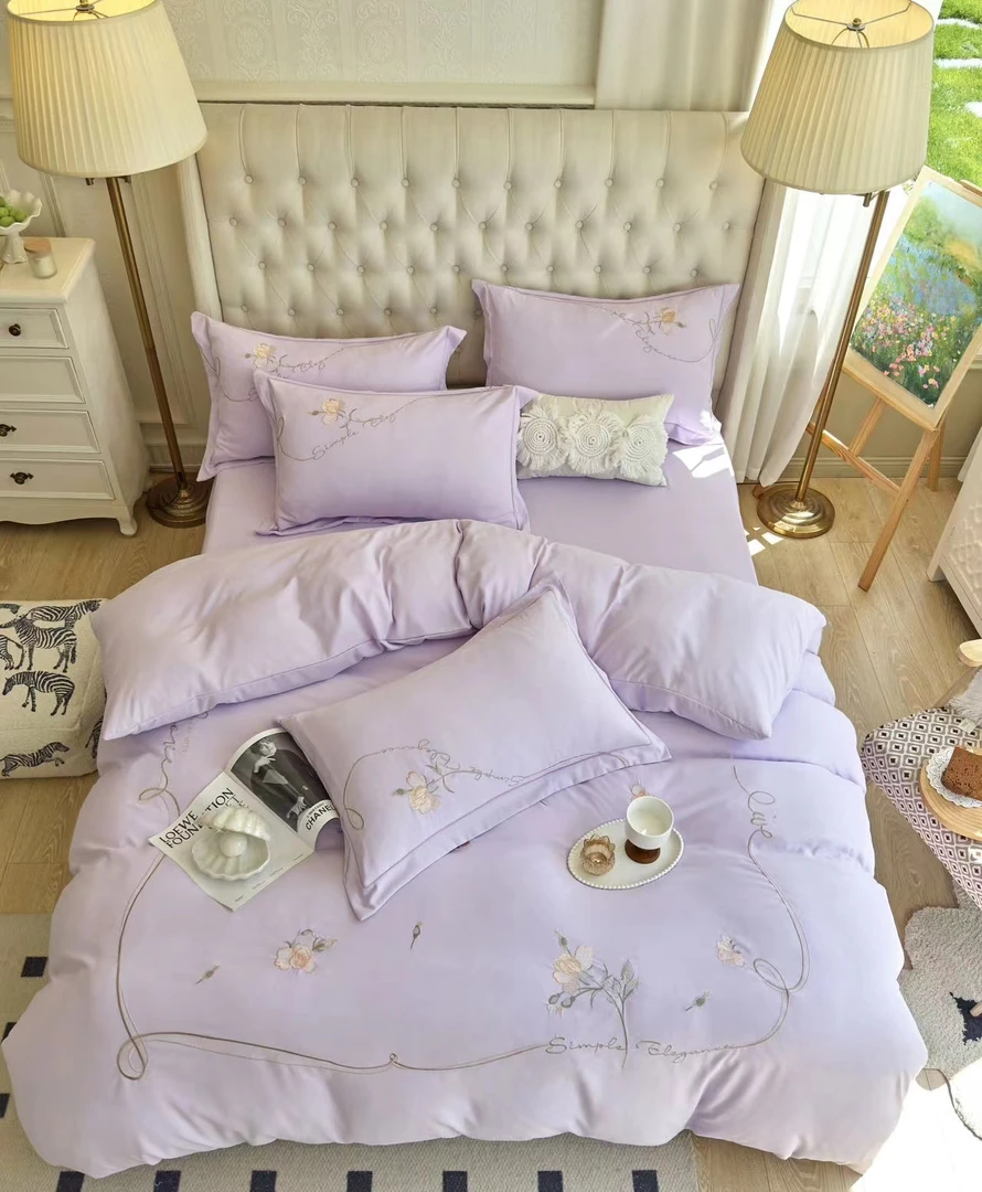 2005  四件套床上用品浪漫满屋紫