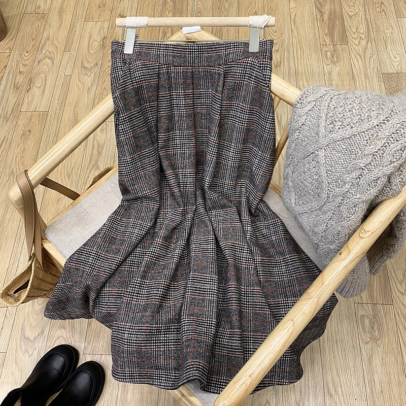 毛呢格纹复古A字裙高腰显瘦百褶秋冬加厚格子中长半身裙女Q1215