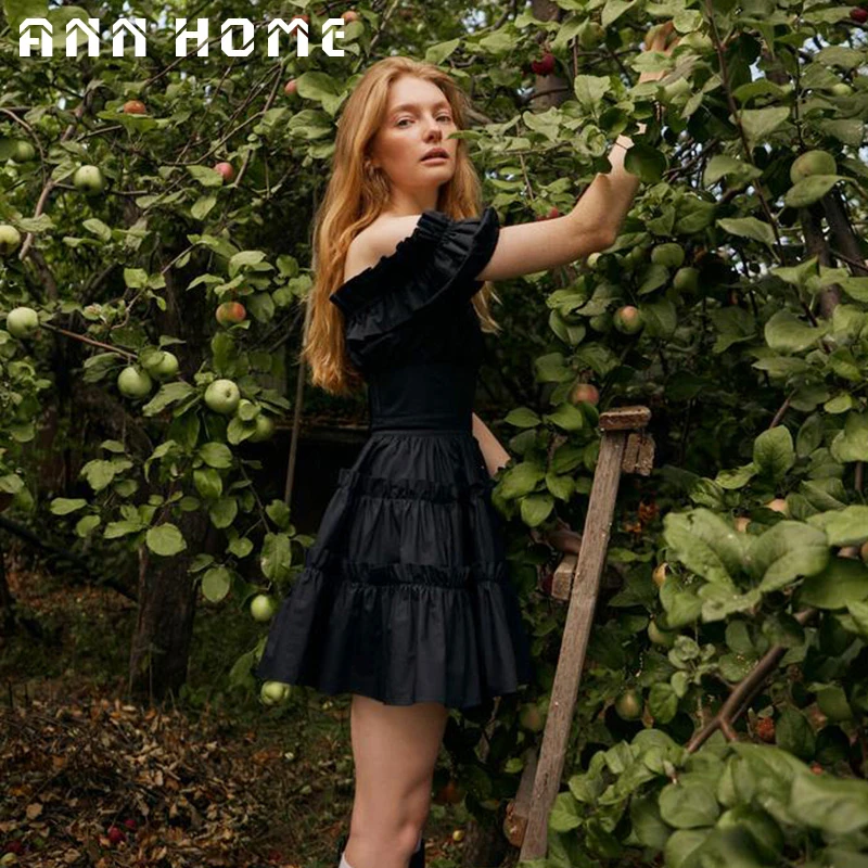 白安家【黑色虞美人】法式复古一字肩连衣裙收腰a字性感露肩小黑裙