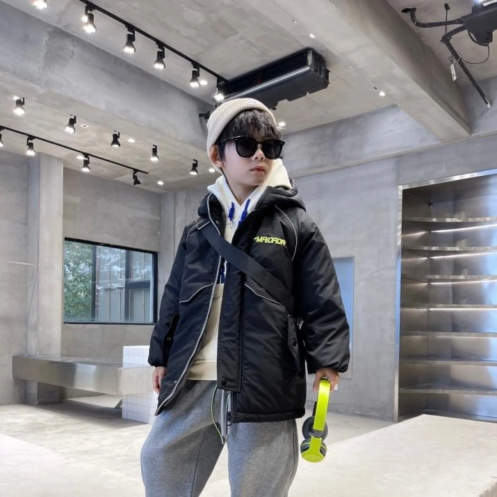 连帽时尚连帽休闲秋冬保暖羽绒服中大童洋气羽绒外套男童/YRW68
