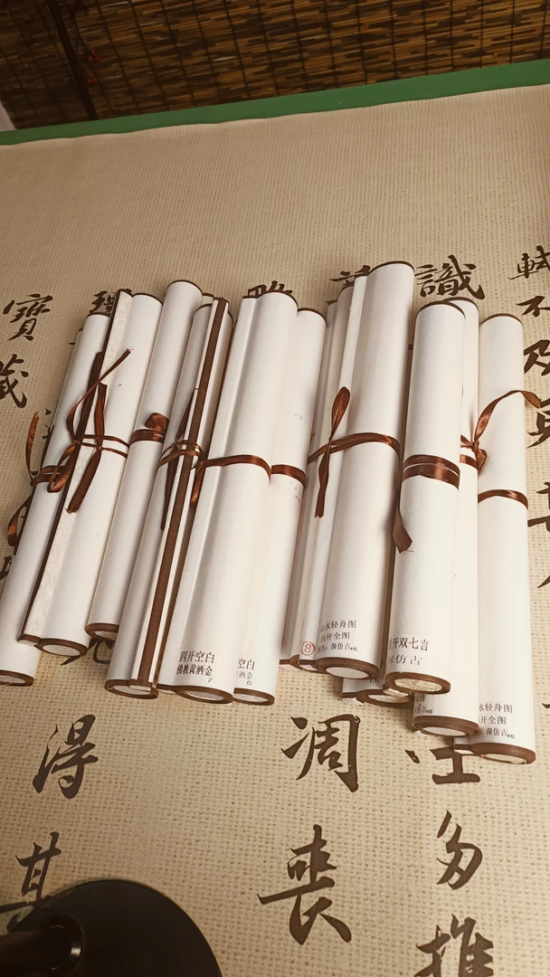 四开山水轻舟宣纸卷轴