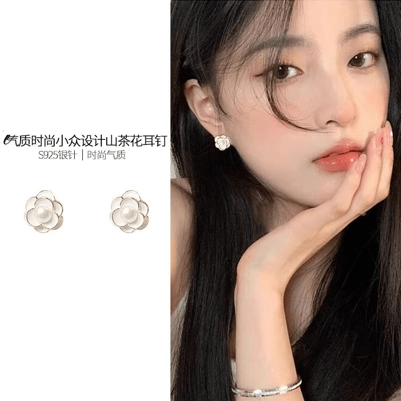 铜合金耳饰 时尚简约山茶花耳钉女高级感复古风气质F567