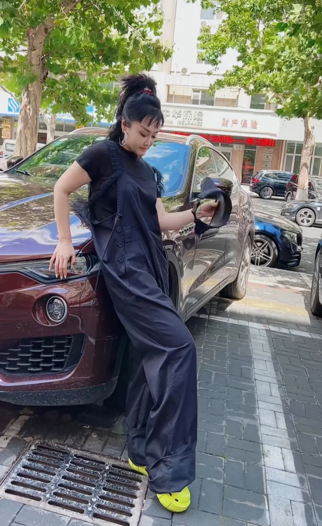 设计师原创年轻款背带裤