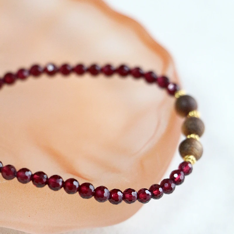 莺歌棋楠沉香紫牙乌多棱钻面4mm单圈手串