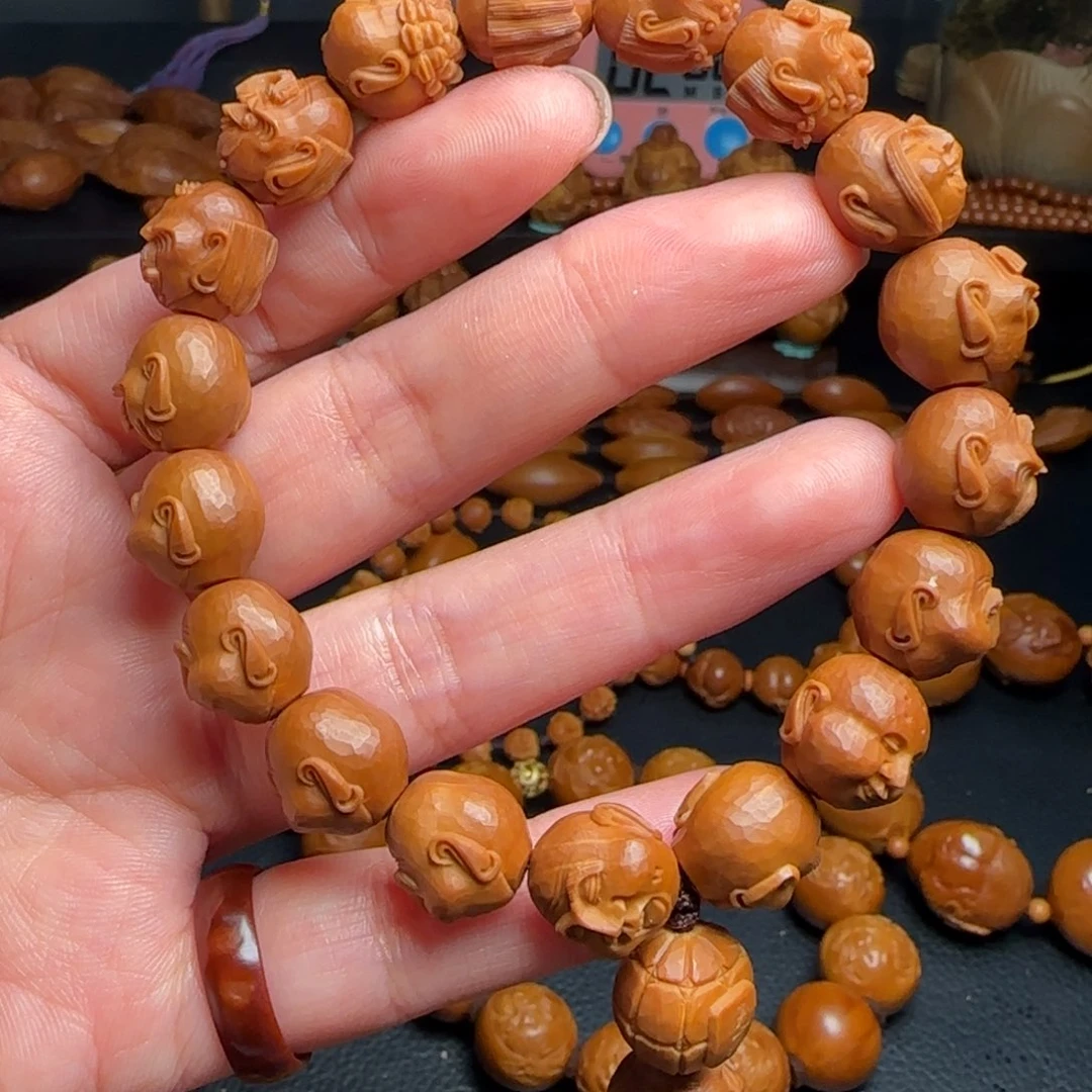 橄榄核核雕哈*纯手工罗汉