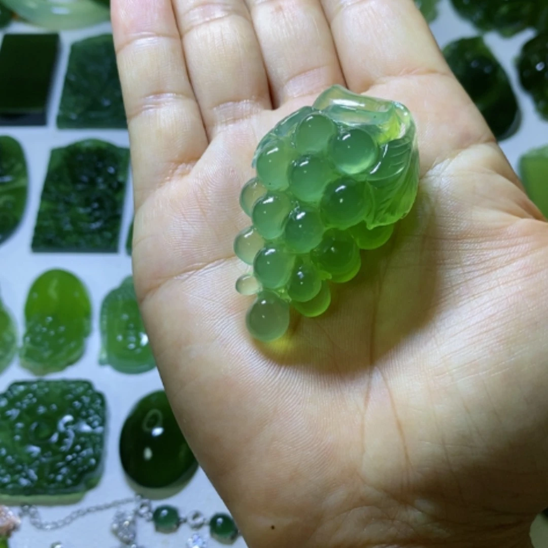 【闪购商品】蛇纹石玉颈饰未镶嵌