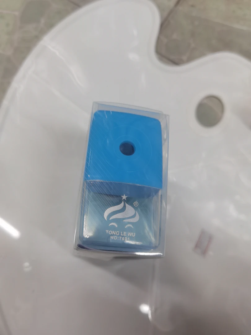 削笔器童乐屋自动铅笔削笔机一个