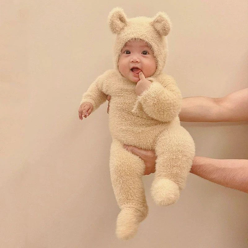 婴儿衣服秋冬装连体衣男女宝宝可爱超萌水貂毛包脚哈衣外出爬爬yy
