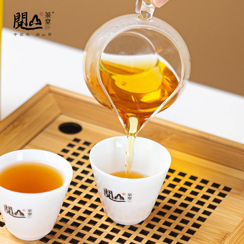正宗云南凤庆古树滇红高山春茶传统红茶叶花香气日常制作口感产品