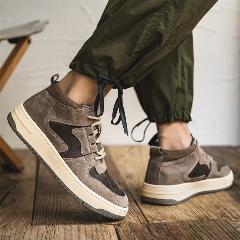 高帮鞋男秋季新款休闲韩版潮流百搭中帮板鞋真皮复古工装马丁靴