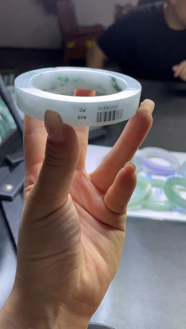 【闪购商品】定制翡翠翡翠手镯未镶嵌翡翠手镯