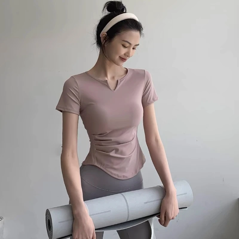 带胸垫瑜伽服女新款普拉提训练跑步收腰T恤运动短袖健身上衣