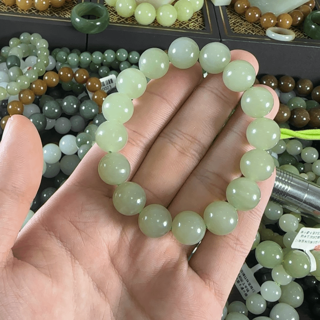 和田玉手链未镶嵌88