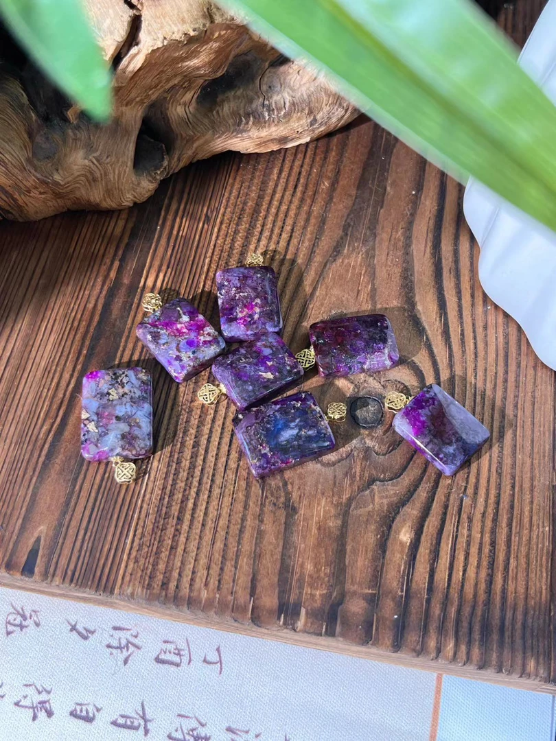 【大美】18k金/南非老矿 舒俱来冰桃红料无事牌吊坠@多样性发其一