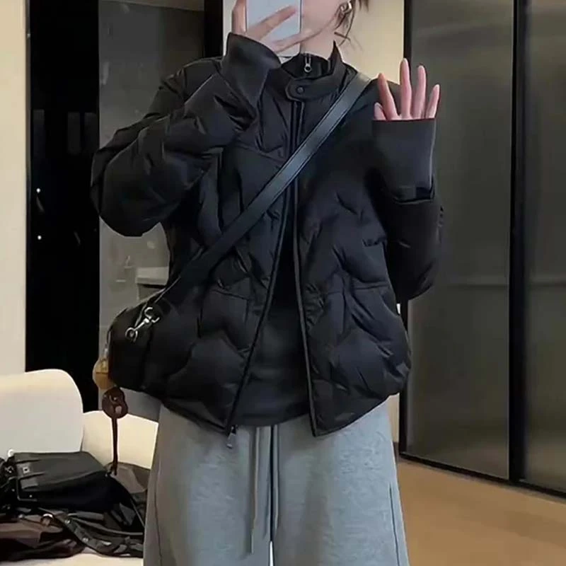 慵懒风宽松百搭保暖棉服女2025年秋冬季新款休闲气质外套纯色上衣