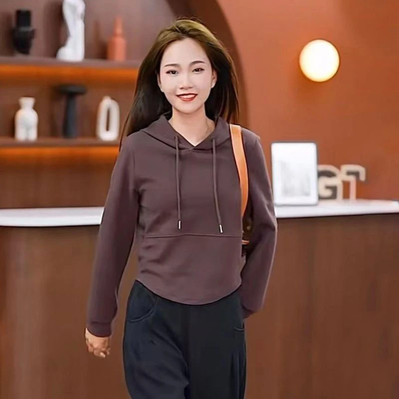 时尚设计感短款连帽卫衣女士2024春秋新款休闲百搭小个子长袖上衣