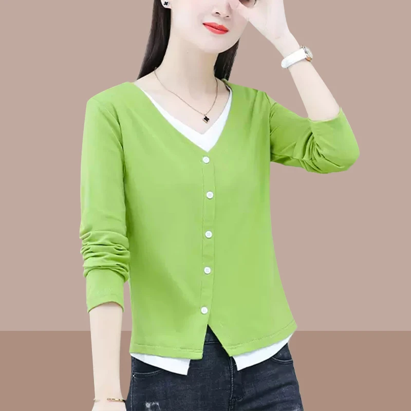 时尚假两件V领长袖T恤2025秋季新款百搭上衣修身显瘦洋气爆款女装