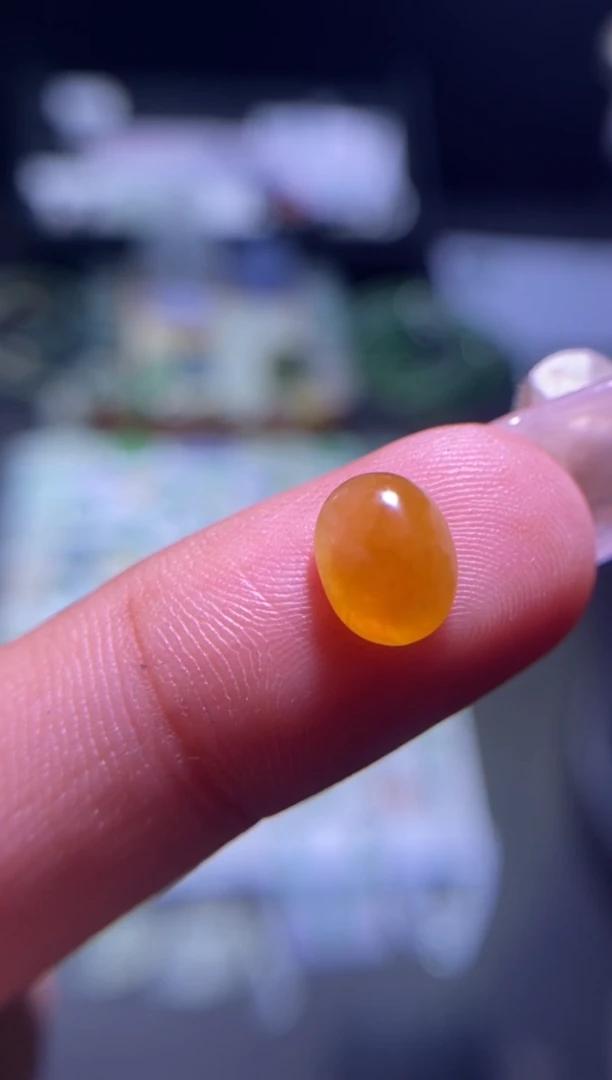 【闪购商品】翡翠挂件未镶嵌蛋
