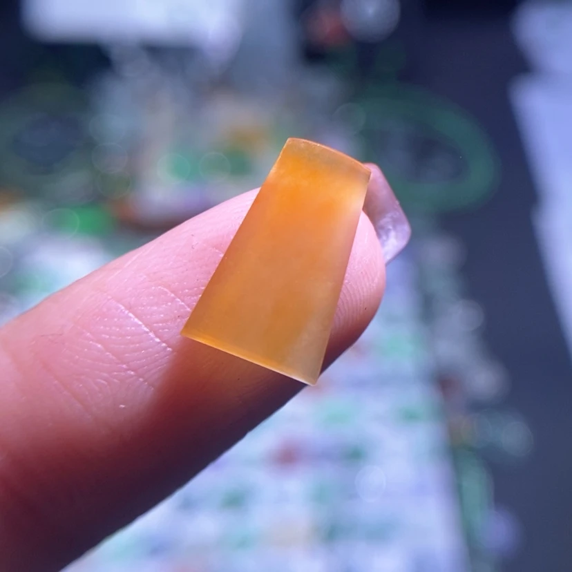 【闪购商品】翡翠挂件未镶嵌牌