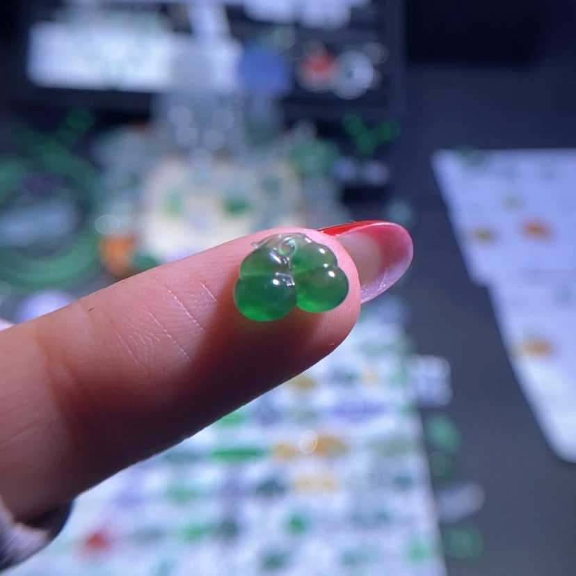 【闪购商品】翡翠挂件未镶嵌葫芦