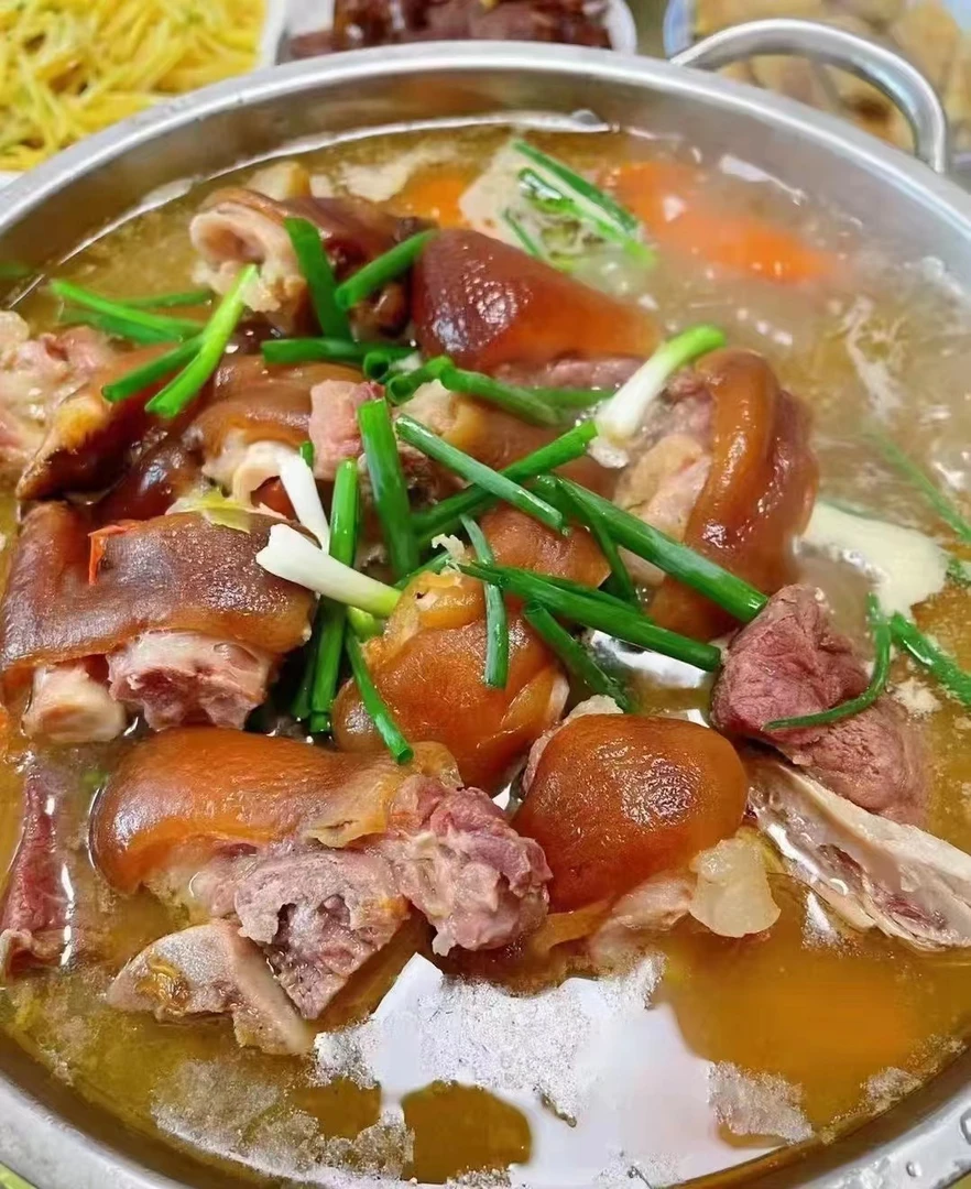 恩施陈姐农家土特产腊猪脚猪蹄自制柴火烟熏腊肉土家特产猪蹄子