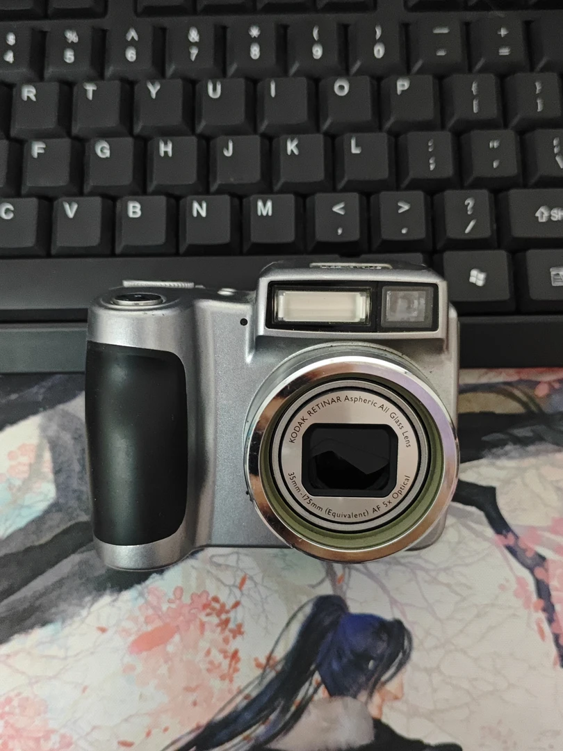 9新 Kodak/柯达 z700银色叶片少一个 自备五号电池