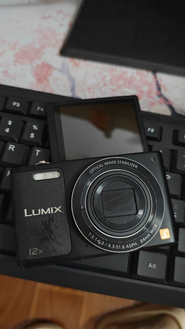 9新 Panasonic/松下 sz10翻转屏12倍变焦1600万像素包配件