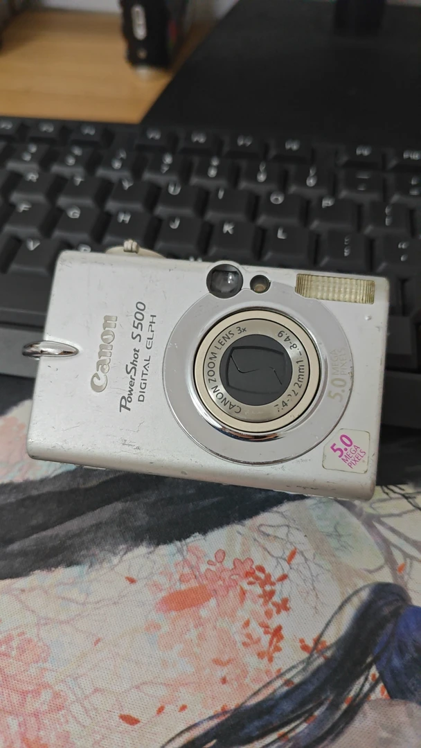9新 Canon/佳能 s500银色500万像素 自备cf读卡器