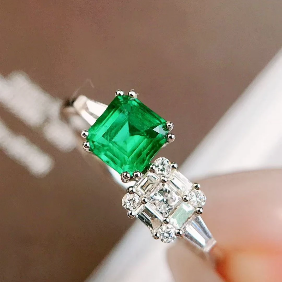 沃顿无油祖母绿0.54ct潘杰希尔完美切18k金镶戒指女彩色宝石珠宝