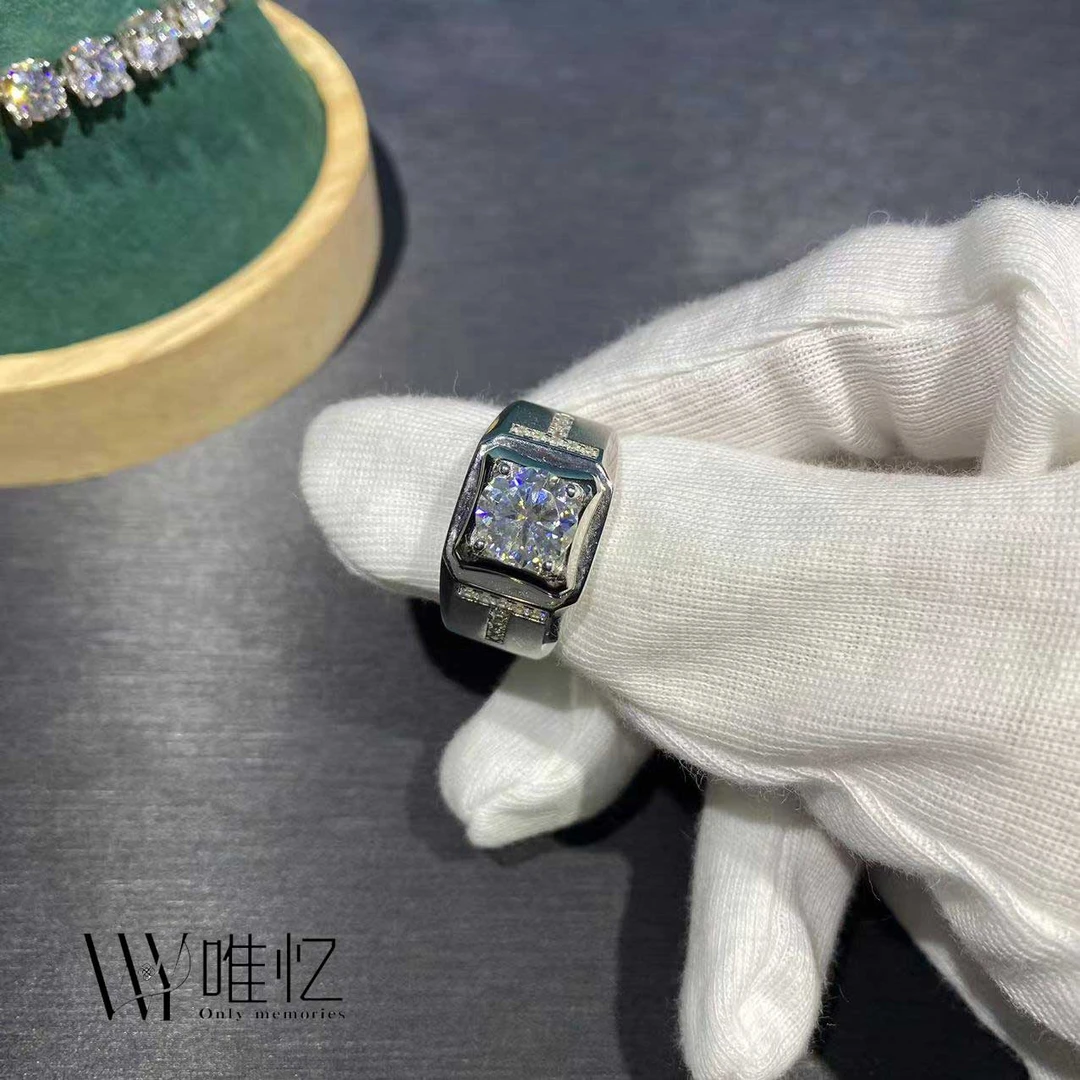 925银莫桑石银制品  磨砂双T男戒2克拉时尚经典奢华纯银时尚情侣