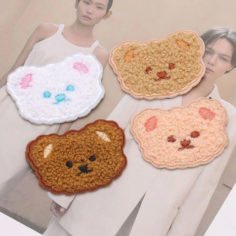 各类毛线围巾帽子成品装饰小熊刺绣贴自粘毛绒贴免缝自粘贴可爱