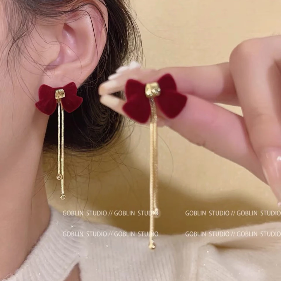 合金耳饰 新年红色丝绒蝴蝶结耳饰女气质小众设计感高级耳钉A176