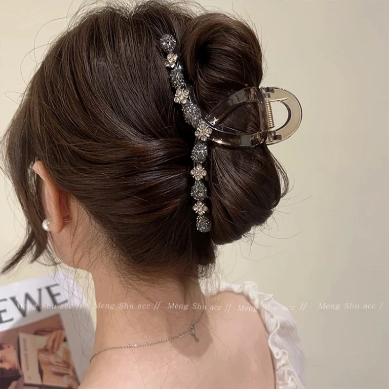 高级感抓夹后脑勺鲨鱼夹大号气质网红水钻发夹盘发卡夹子头饰A48.