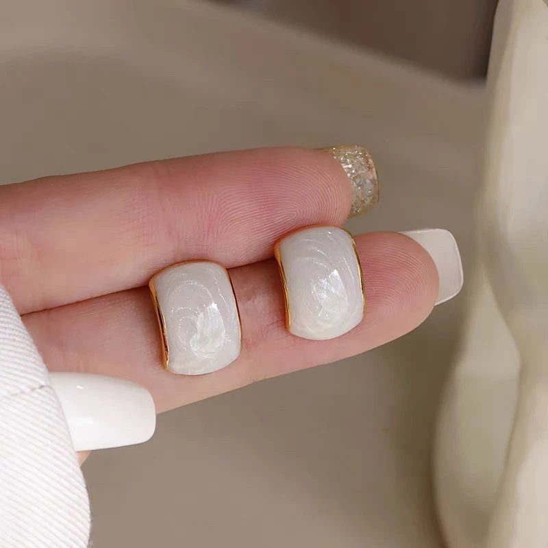 合金耳饰 星空流沙白色珐琅耳钉s925银针复古法式时尚耳饰A168