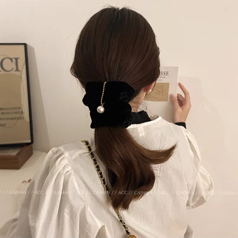 高级感法式气质黑丝绒大肠发圈女秋冬扎头发绳高弹力耐用头饰
