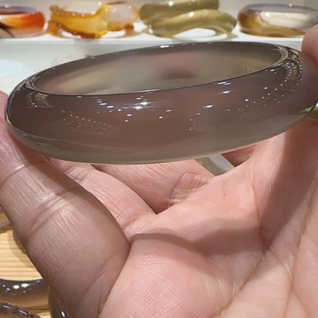 【闪购商品】玛瑙/玉髓手镯未镶嵌玫****?