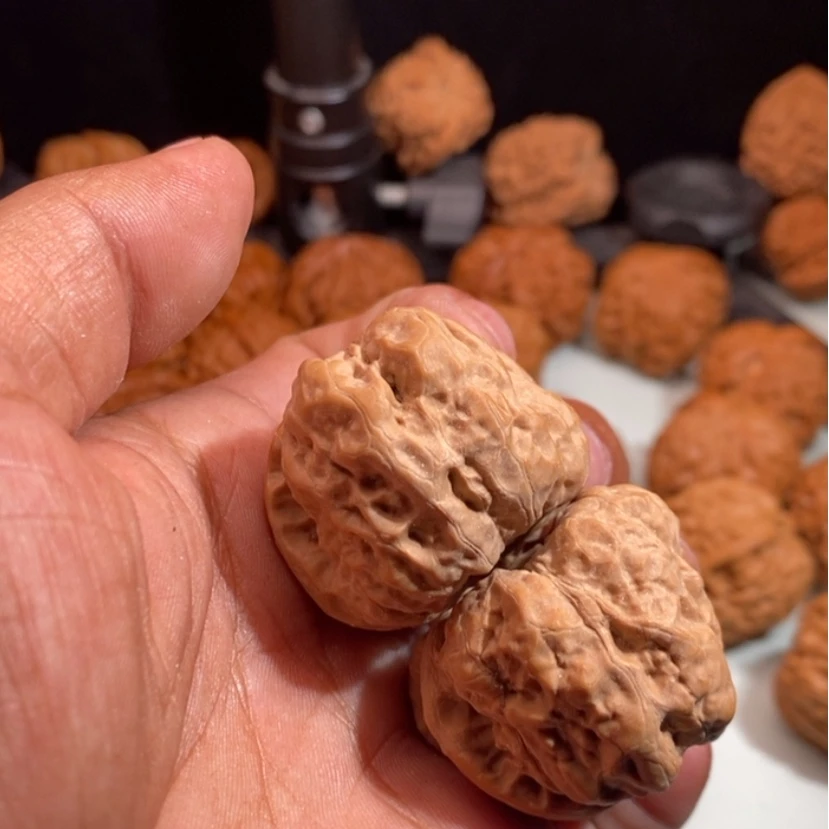 【闪购商品】文玩核桃把件