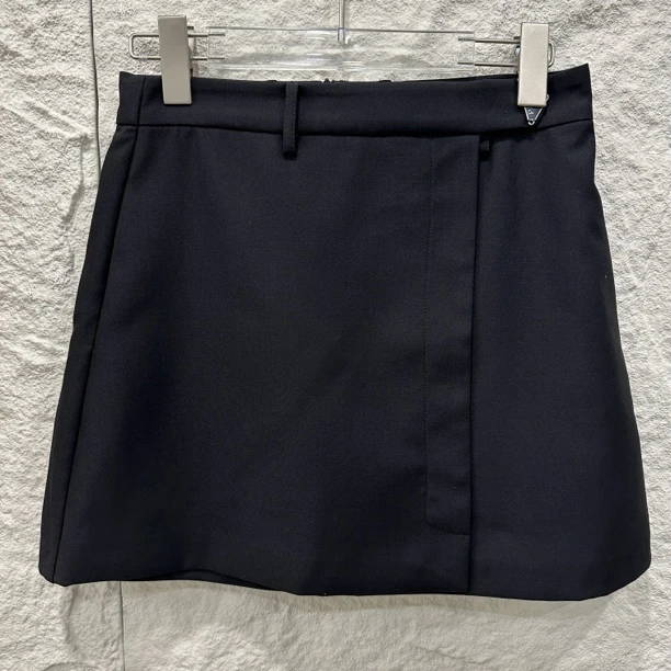 「早秋新款」深圳南油小众设计简约版拼接百搭伞半裙